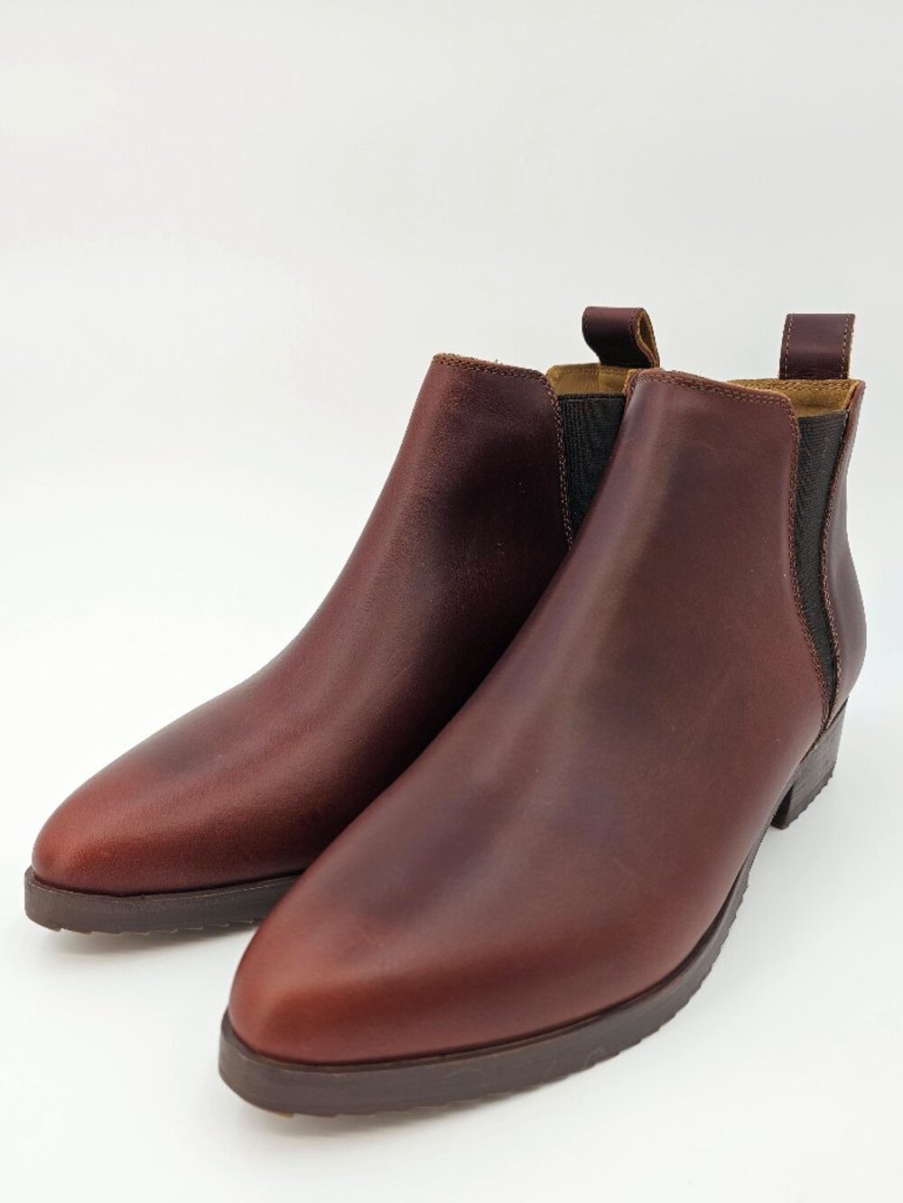 Nisolo Eva Everyday Auburn Leather Chelsea Ankle Boots Bootie Women's Size 6.5
